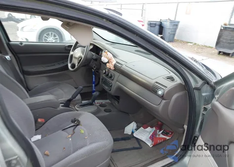 2006 Dodge Stratus Sxt z USA, uszkodzony, nr VIN 1B3EL46XX6N277115